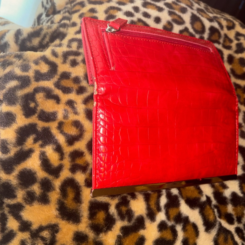 Safe Keeper Red Croc-Embossed Wallet - Picture 3 of 10